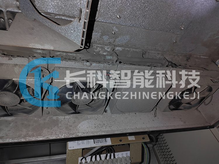 ABB機(jī)械手保養(yǎng)前后對比圖 ABB機(jī)械手保養(yǎng)前后對比圖