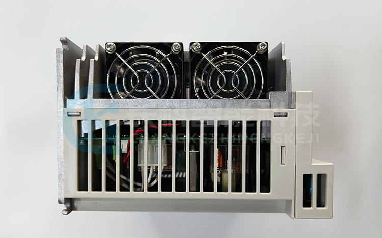 三菱伺服驅(qū)動模塊MR-J2S-500B 三菱伺服驅(qū)動模塊MR-J2S-500B