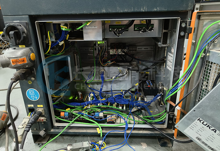 KUKA庫(kù)卡機(jī)器人KR C4 smallsize控制柜維修 KUKA庫(kù)卡機(jī)器人KR C4 smallsize控制柜維修